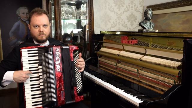 How Does a Classical Piano Piece Sound on Accordion? смотреть онлайн