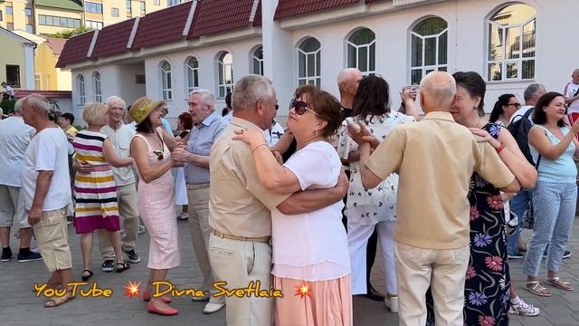 HD. Бывают же видео, где всё предельно ясно! Dancing Brest with Elena Nadolskaya! смотреть онлайн