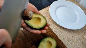 Простой Салат с Авокадо | Простой Рецепт салата из авокадо помидор и огурцов