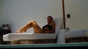 Мария Горбань в бассейне