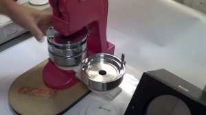 оборудование для изготовления значков