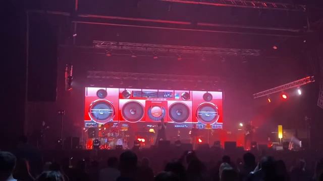 Бумбокс - Сталеві Квіти (live, Stereo Plaza 05.03.2021) смотреть онлайн