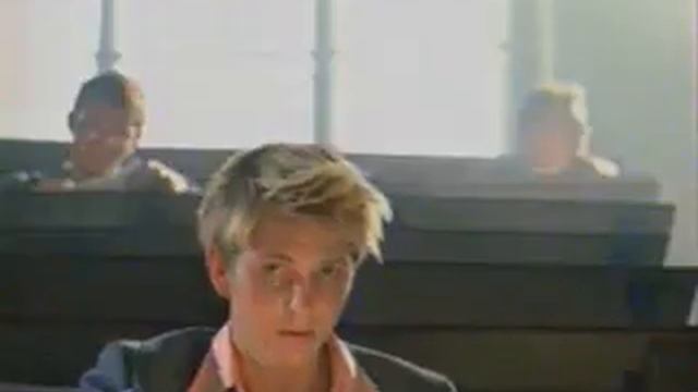 Реклама батончика Nuts. "Вспомнил!!!" 2001 год.