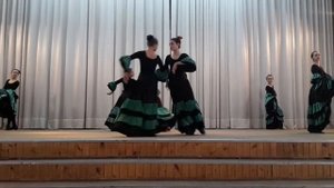 Испанский танец. Школа танца "Дебют". Худ. руководитель Поваляева Н.П.