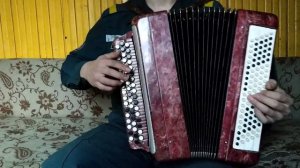 Cовременные песни на баяне. Пожарный МЧС отжигает) KAZKA Плакала (Fireman plays the accordion)