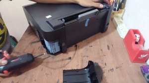 Cara membersihkan tabung pembuangan Printer Epson L1110