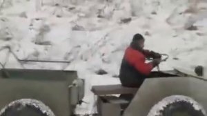 Вездеход-самоделка на шинах низкого давления.