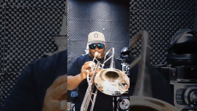 zona de perigo trombone cover смотреть онлайн