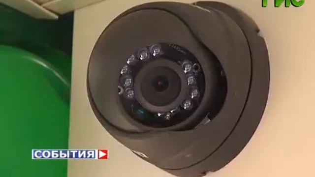 Сверхсовременный остановочный павильон установили в Постниковом овраге смотреть онлайн