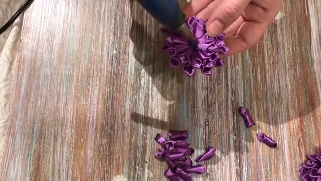 Резиночки для волос. Георгины в технике канзаши смотреть онлайн