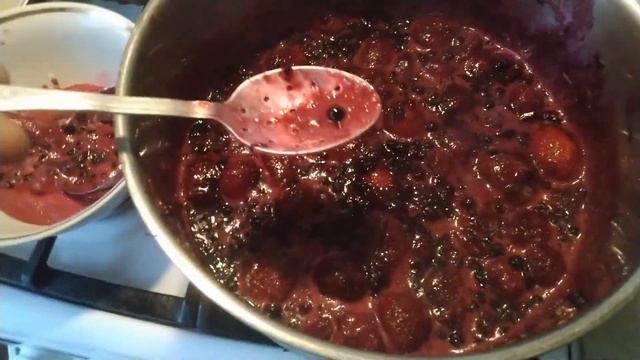 КЛУБНИЧНО-ЧЕРНИЧНОЕ ВАРЕНЬЕ смотреть онлайн