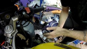 Кипит HondaVFR800. Не падают обороты.