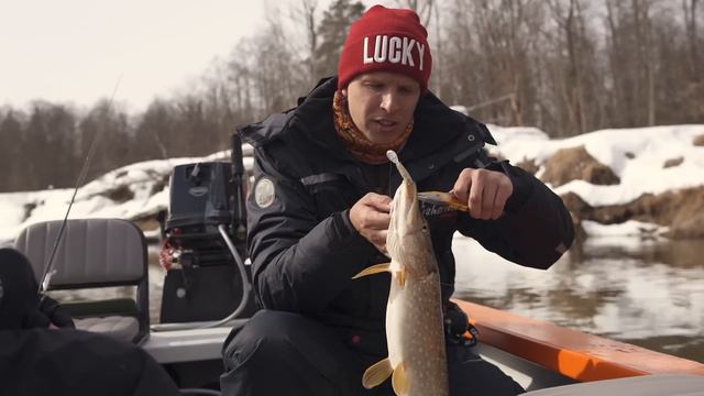 Особенности подачи приманок на джиг-головке и незацепляек на реке. смотреть онлайн