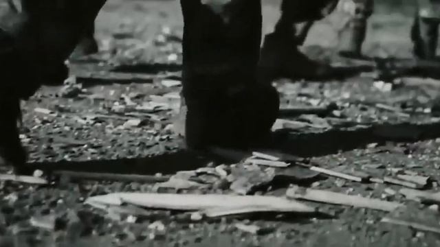 Russians for עֵד vārd — Русские вперёд смотреть онлайн