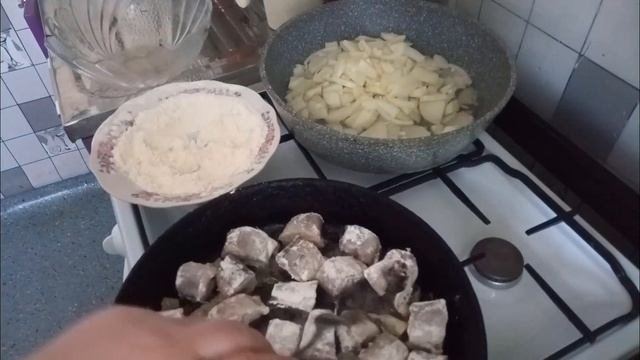 Как приготовить минтай с овощами