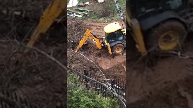 Рытье траншеи экскаватором JCB 4CX - alcarm.ru смотреть онлайн