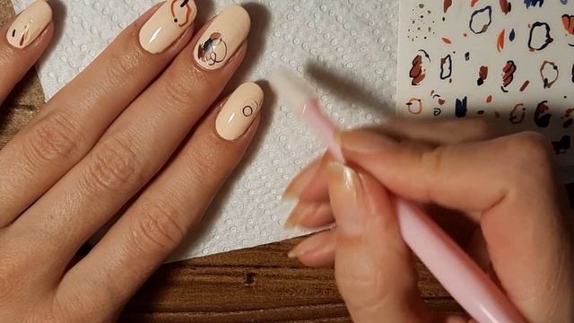 Абстракция/Маникюр обычным лаком смотреть онлайн