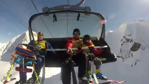 Таня на кресельном подьемнике в Красной Поляне