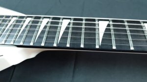 Jackson RR24 Rhoads 2007 Snow White w/Black Bevels Made in Japan Matt Drake guitar close up video