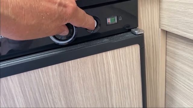 Using A Dometic RM5310 Refrigerator On AC, DC & Gas
