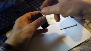 Разборка экшен камеры DBPOWER EX5000 - снимаем экран с помощью присоски