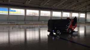 Zamboni .Машина заливки льда.