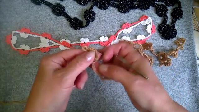 Оригинальные бусы из цветов (крючок)