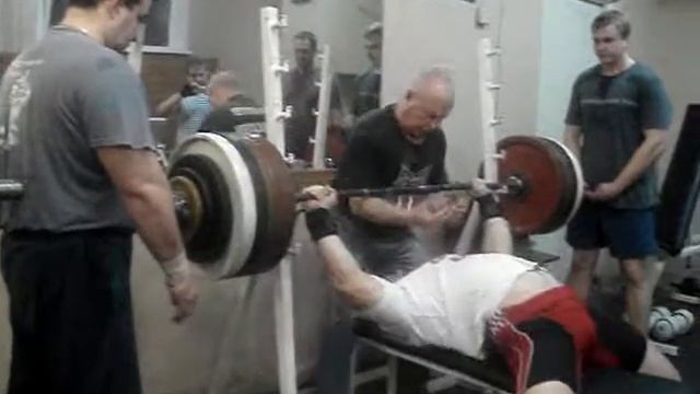 жим лежа 220 кг смотреть онлайн