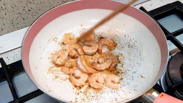 Мой любимый салат с чукой и креветками. смотреть онлайн