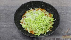 Куриный суп с манкой, морковью по-корейски и пекинской капустой