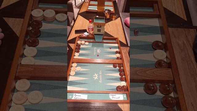 Стрим "Roxett Bar - воскресный турнир по длинным нардам"#2 смотреть онлайн