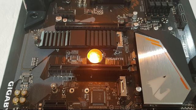 Unboxing Gigabyte B450 Aorus Elite + Ryzen 5 3600X смотреть онлайн