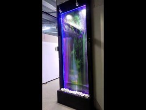 Водопад с фоном и комбинированной подсветкой