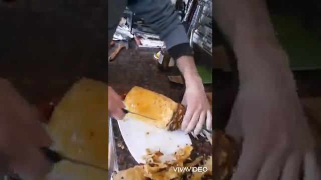 Как легко и быстро почистить ананас / лайфхак с ананасом . Вкуснятина!!!