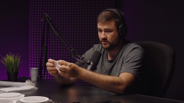 ПРОВИС ПОТОЛОК | ЧТО НЕ ТАК С НАТЯЖНЫМ ПОТОЛКОМ |СПЕЦПОДКАСТ смотреть онлайн