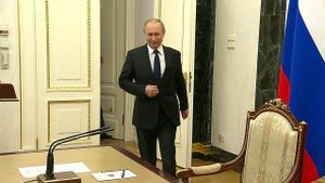 Владимир Путин обсудил с членами Совбеза РФ и Ангелой Меркель "сделку века" Дональда Трампа