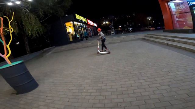 ЯСТРУБ Общается С Другими Девушками При КРИСТИНЕ и... смотреть онлайн