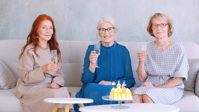 Поздравление для Ирины в Юбилей 30 лет! (Розовые розы) смотреть онлайн