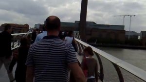 London   Millennium Bridge