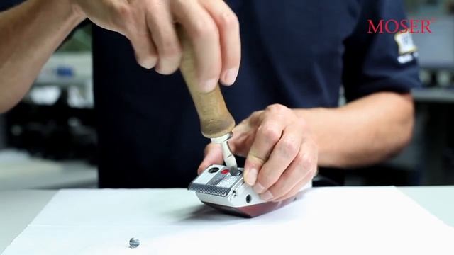 Как ухаживать за ножами MOSER 1400 -1170 смотреть онлайн