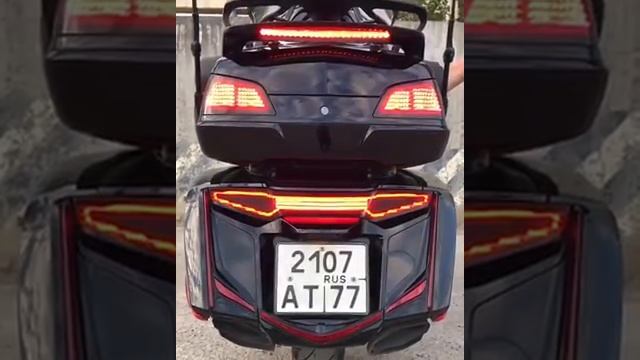 тюнинг задних фонарей Голдвинг от Goldwing fetish смотреть онлайн