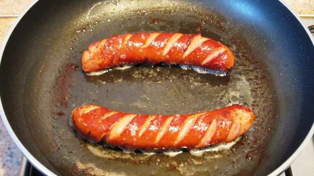 Сэндвичи с обжаренными сосисками