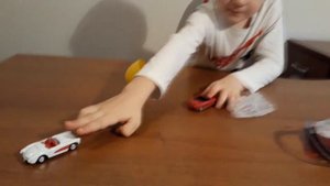 Машинки Велли в яйце Открываем сюрприз Welly Распаковка и обзор игрушек
