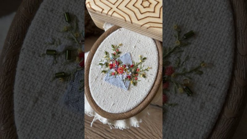 #вышивка #вышивкабисером #бисер #брошьизбисера #embroidery #embroideryflowers #embroiderydesign #art