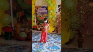Хатуба как маленькая девочка поет супер