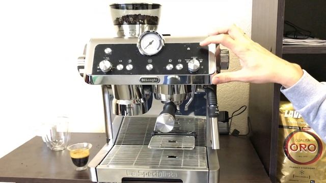 Брутальный рожок от Делонги в деле/Delonghi La Specialista 9335 in action смотреть онлайн