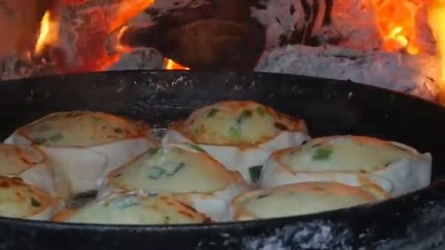 Выпекаем свежие перепечи в печке! Вкуснотищщщща!