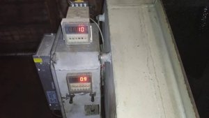 Работа ворошителя простейшего самодельного углеавтомата