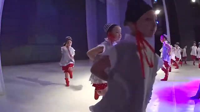 Театр танца и костюма Леанель Двадцать два веселых гуся смотреть онлайн