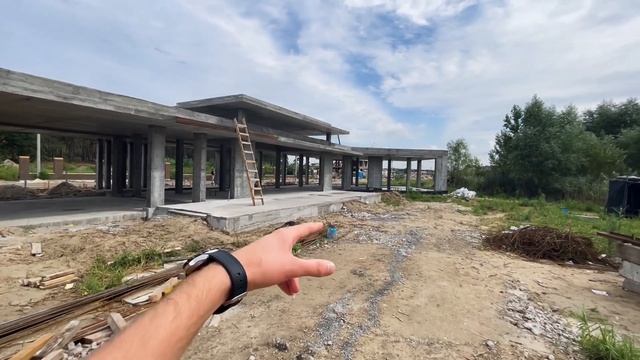 Строительство современного одноэтажного дома. Обзор выполненного монолитного каркаса.